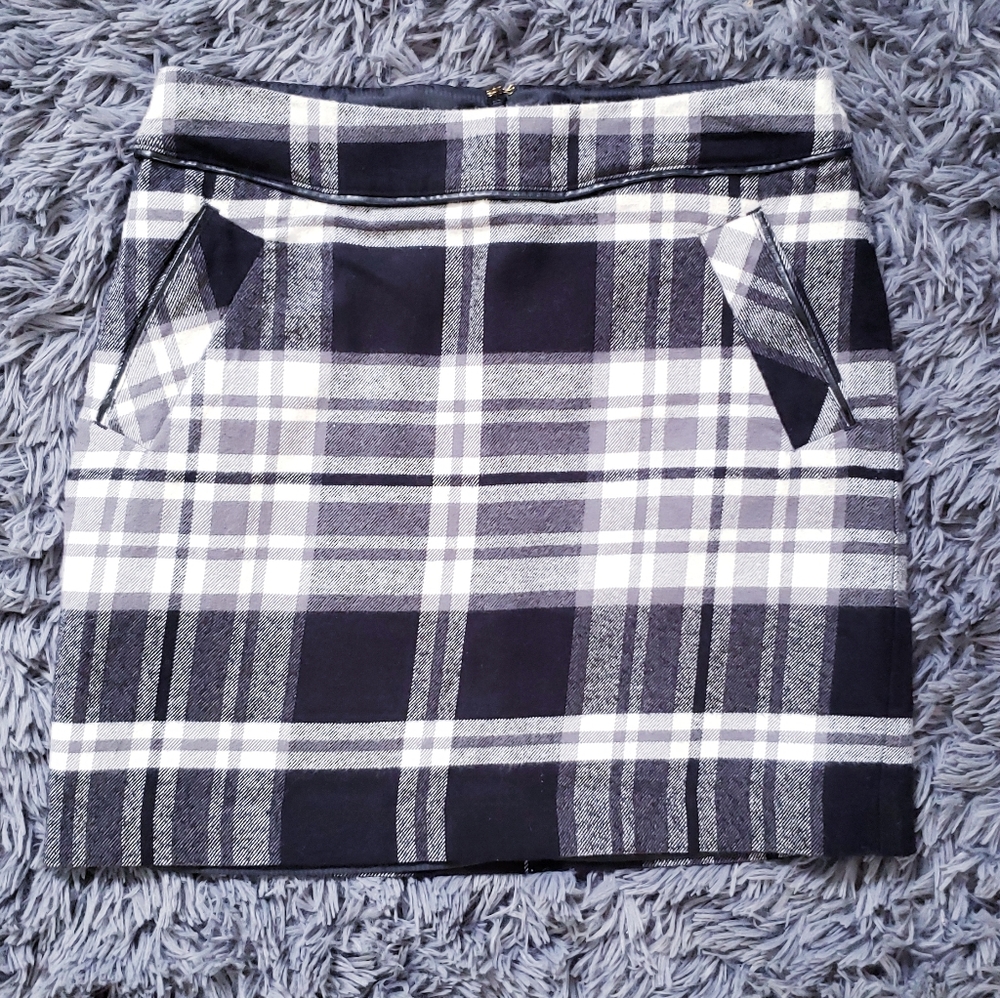 Tommy Hilfiger plaid skirt